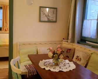 Crunchy house - Simaság - Comedor