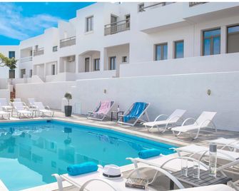 Casa Bianca Adults Only By Checkin - Koutouloufari - Басейн