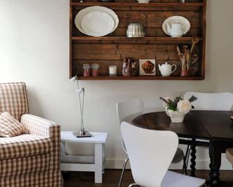 The Red Feather Inn - Launceston - Dining room