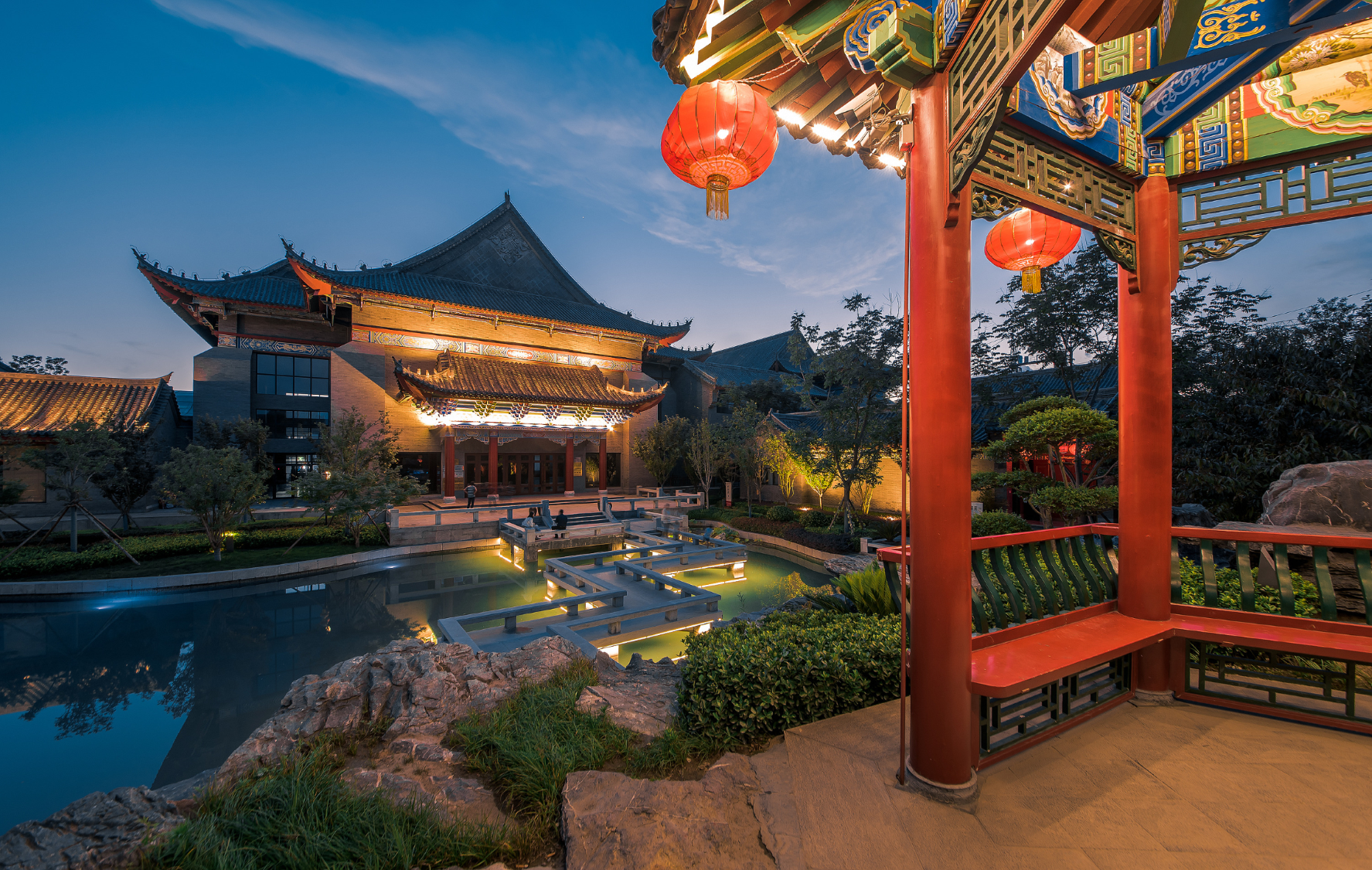 Rezen Retreat Guyuanzhuang Hotel Luoyang Heluo Ancient City Metro Station - لويانغ - حوض السباحة