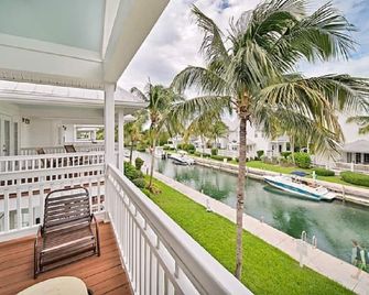 Professionally Decorated - Large Boat Slip - This Villa Is A Must Stay !! - Marathon - Balcony