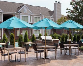 Residence Inn by Marriott Atlanta Airport North/Virginia Avenue - Hapeville - Patio