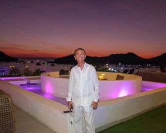 Dejavu 2.0 Hotel Bajo Komodo - Labuan Bajo - Pool