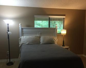 Nice Townhouse 1-6 month rental - Orange Park - Habitación