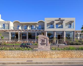 제우스 호텔스 YDORIA 리조트 - - 레팀논 - 건물