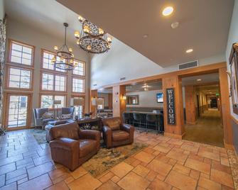 Expedition Station 8622 - Keystone - Lobby