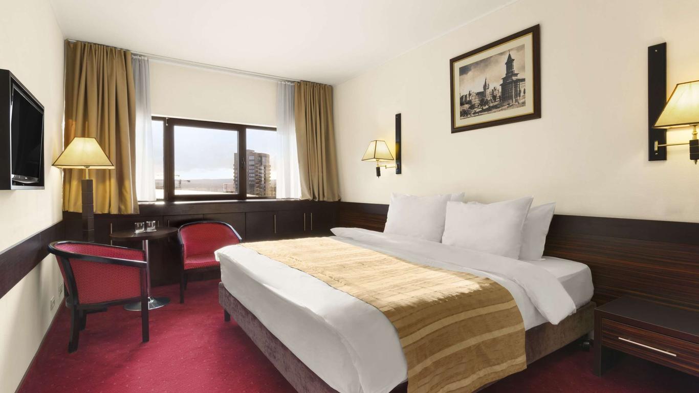 رامادا باي ويندام لاسي سيتي سنتر