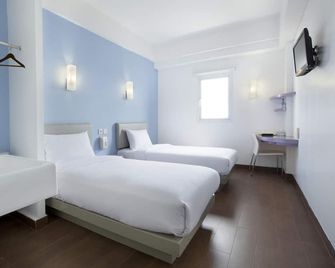 Amaris Hotel Bandara Soekarno Hatta - Tangerang - Habitación