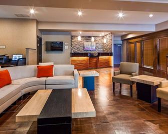 Best Western Plus Prairie Inn - Albany - Lounge