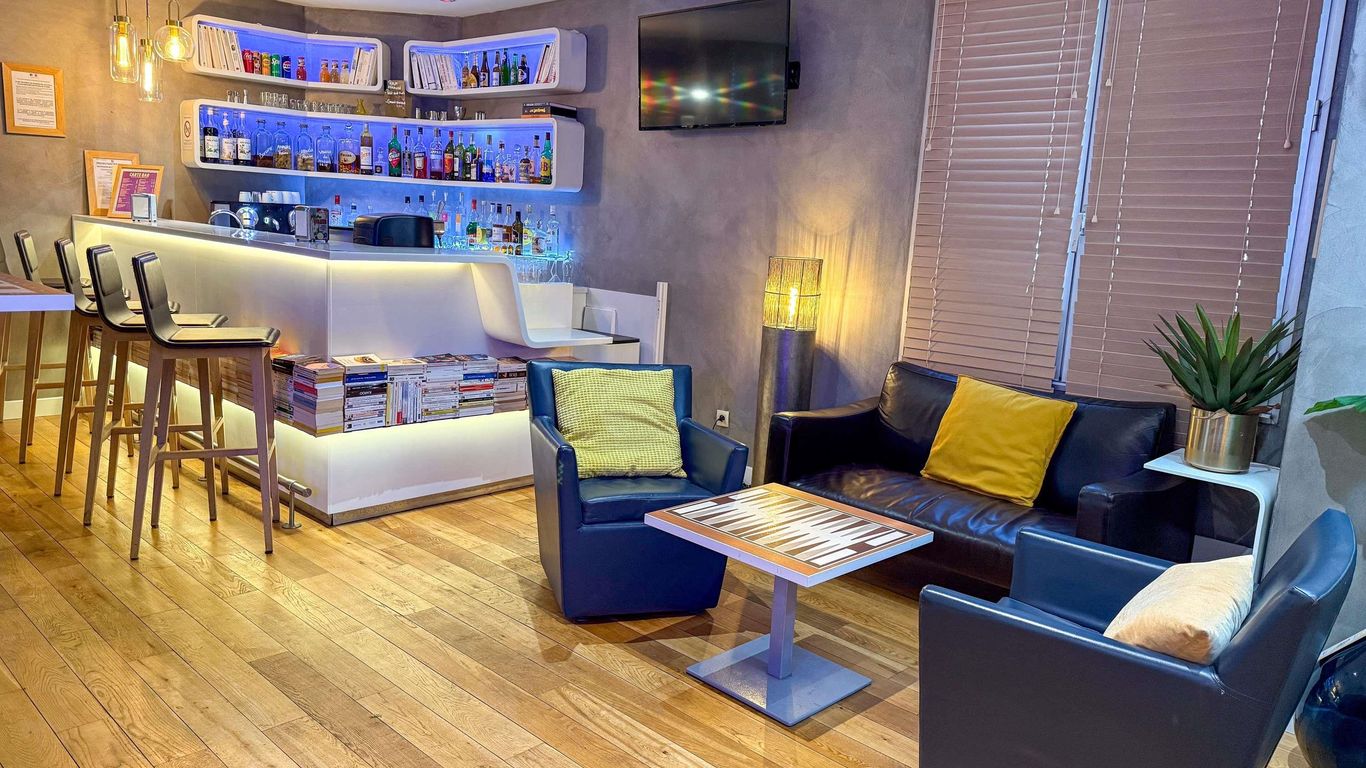 إيبيس ستايلز باريس تولبياك بيبليوتاكي