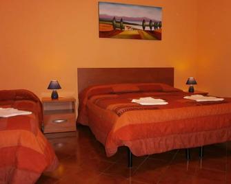 Airport Pisa Rooms - Comfort - Pisa - Ložnice