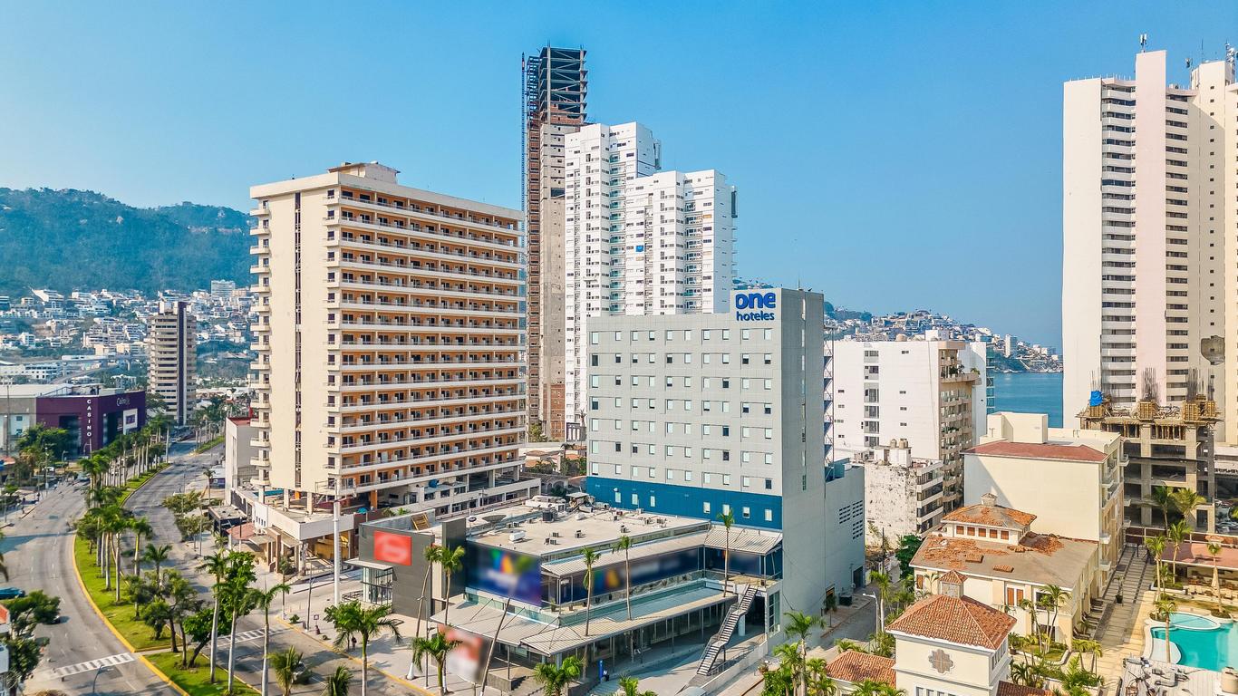 One Acapulco Costera