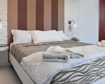 Hotel Brienz - Bellaria-Igea Marina - Phòng ngủ