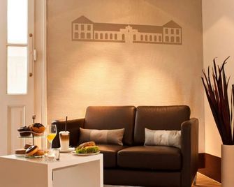 Hotel Neuer Karlshof - Baden-Baden