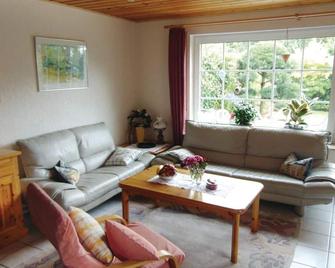 Two-Bedroom Holiday Home In Wittmund-Altfunnixsiel - Carolinensiel - Wohnzimmer
