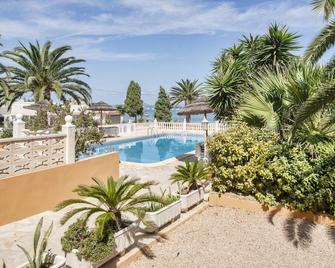 Hotel Lago Dorado - Formentera Break - La Savina - Pool