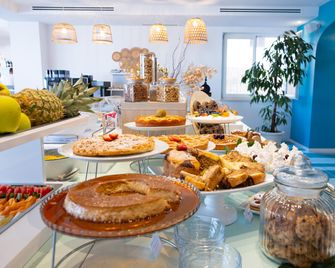Hotel Blumarea, BW Signature Collection - Lu Bagnu - Buffet