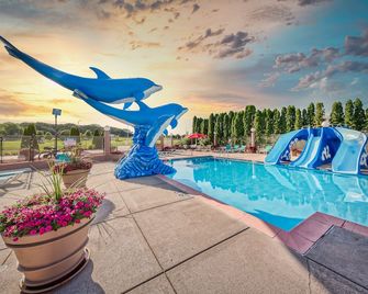 Grand Marquis Waterpark Hotel & Suites - Wisconsin Dells - Piscina
