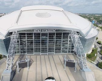 Walk To At&t Stadium, King Bed! Close 2 Everything - Arlington