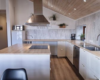 Miðhraun - Lava resort & Restaurant - Eyja- og Miklaholtshreppur - Kitchen