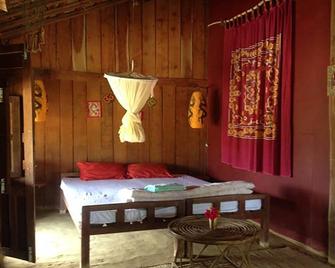 Shanta Ghar Resort - Chitwan - Bedroom
