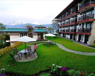 Welcomheritage Denzong Regency - Gangtok - Pátio
