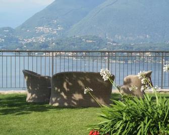 هوتل بريزينو - ستريسا