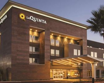 La Quinta Inn & Suites by Wyndham Marysville - Marysville - Building