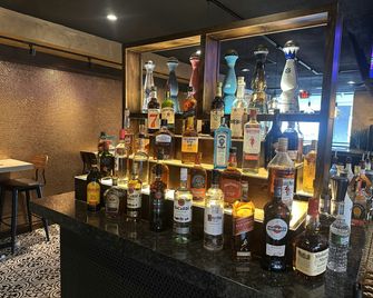 Red Roof Inn Painted Post - Painted Post - Bar