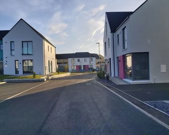 Ayala - Portstewart - Building