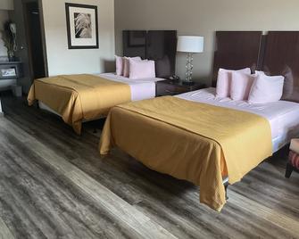 Royal Inn & Suites - Mountain Grove - Bedroom