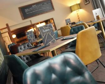The Butchers Arms - Grill Pub And Bunkhouse - Merthyr Tydfil - Restaurant