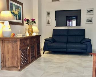 Bellaluz 10-13 - Studio garden apartment in La Manga Club close to the pool - Atamaría - Sala de estar
