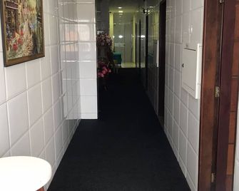 Lax Hotel - Acesso através de escadas - 3 andares - Campina Grande - Hallway