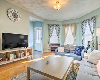 Providence Apartment 1 Mi to Brown University - Providence - Sala de estar