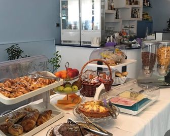 Hotel Jonic - Portopalo di Capo Passero - Buffet