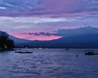 Fantastic Gili Hostel - Pemenang - Vista esterna