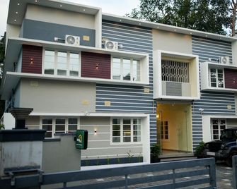 Oval Stay Kochi Near Cochin International Airport - Alwaye - Building