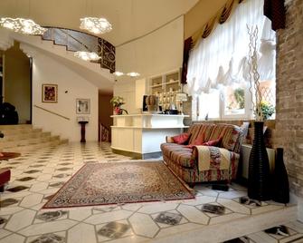 Hotel Stockholm - Jesolo - Front desk