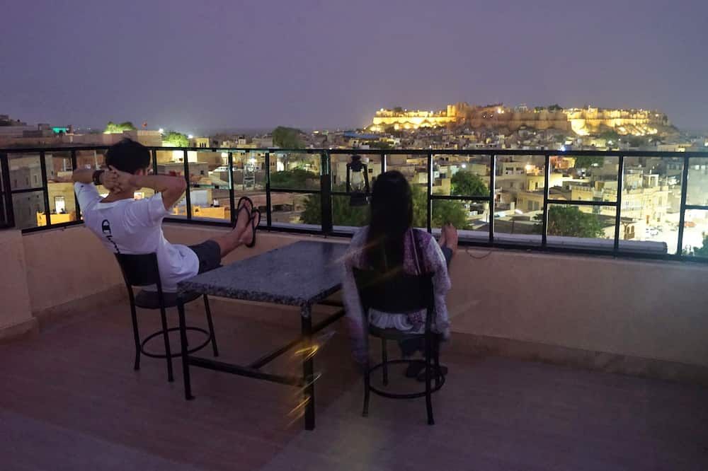 جاجي هوتل - جايسالمر - شرفة