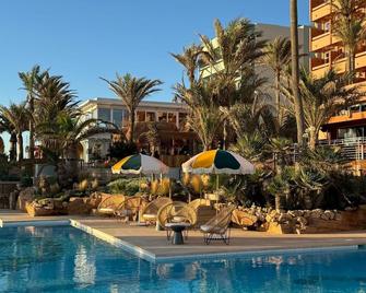 Bikini Island & Mountain Hotel Es Trenc - Colònia de Sant Jordi - Pool