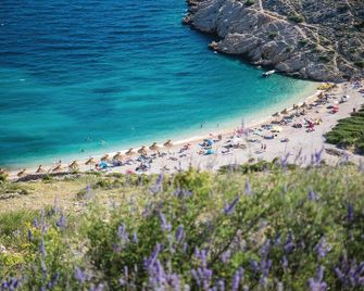 1 Bedroom Nice Apartment In Stara Baska - Stara Baška - Praia