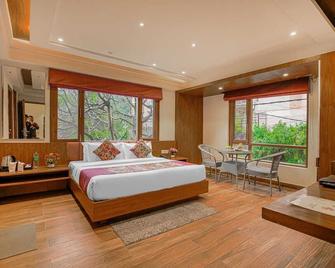 Mahaveer Shimla By Royal Collection Hotels - Шімла - Спальня