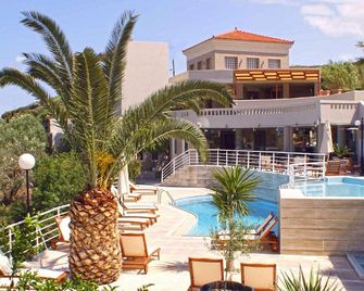 Pelagia Bay Hotel - Agia Pelagia - Bazén