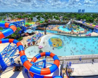 Motel 6 Daytona Beach - Fl - Speedway - Daytona Beach