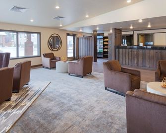 Black Hills Luxury Suites - Hill City - Лаунж