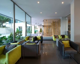 Holiday Inn Express Lisbon Airport By IHG - Loures - Edificio