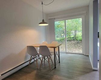 Klamath house by the lake - Anchorage - Comedor