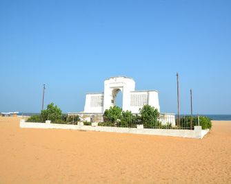 Hotel O Jj Residency - Chennai - Beach