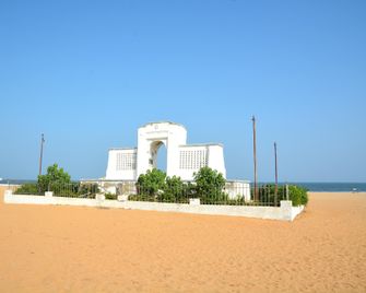 Tranquilityinn - Madrás - Playa